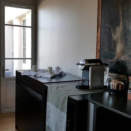 Le Coeur Du 6eme Bed & Breakfast 3*