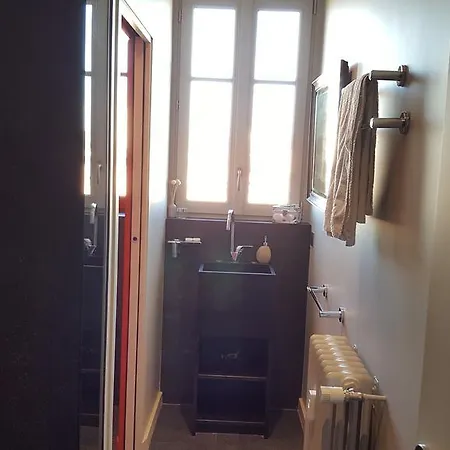 Bed & Breakfast Le Coeur Du 6eme Lyon